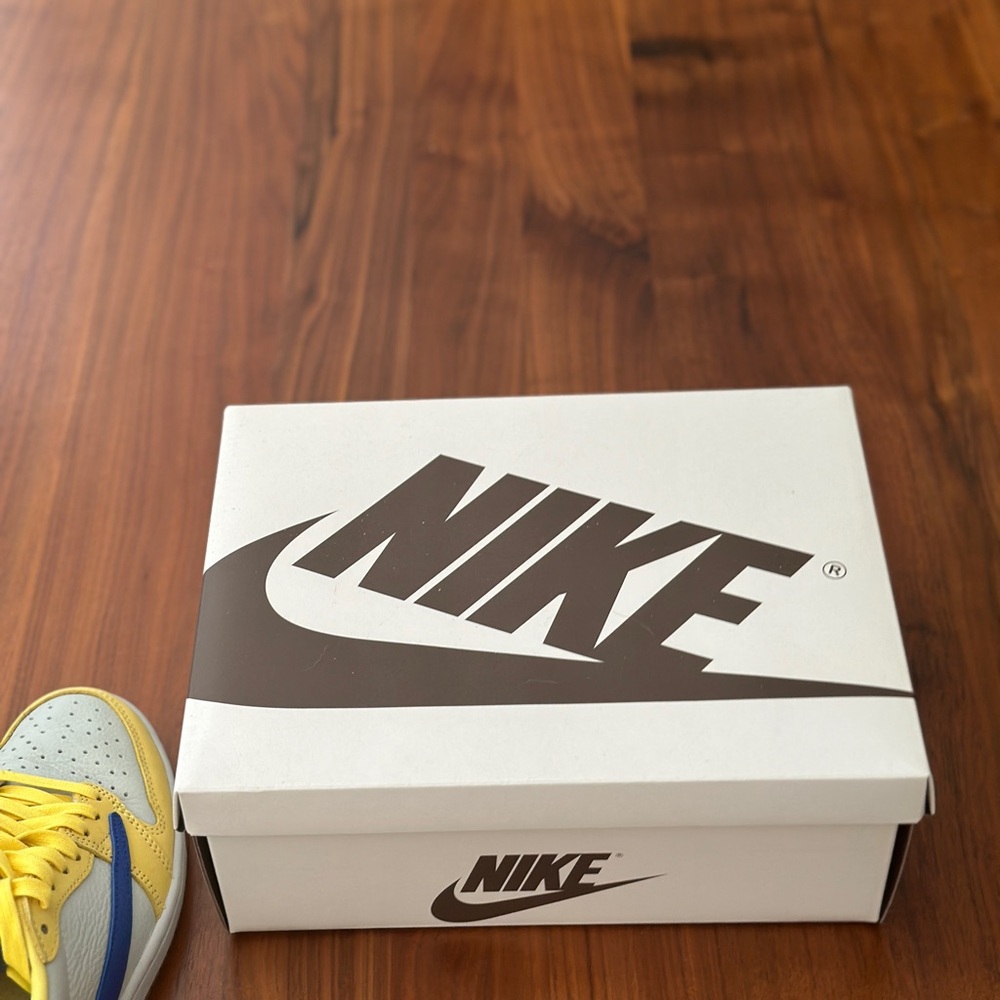 Travis Scott X Jordan 1 WMNS Low-Top Sneakers sz 5 - Picture 13 of 16